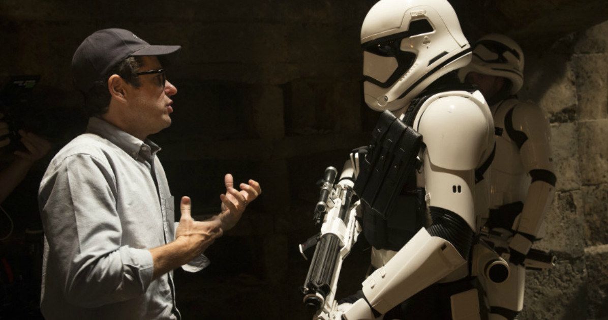 New Force Awakens Photos, Abrams Talks Star Wars 8 Connection