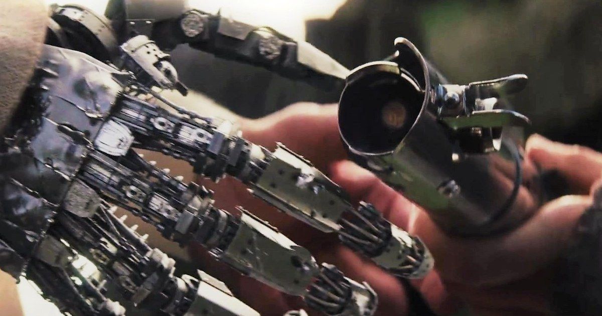 What Happened to Luke's Robotic Hand at the End of Last Jedi?