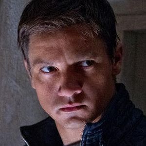 BOX OFFICE PREDICTIONS: Will The Bourne Legacy Dethrone The Dark Knight Rises?