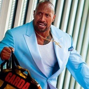 Pain and Gain Photo Finds Dwayne Johnson on the Run