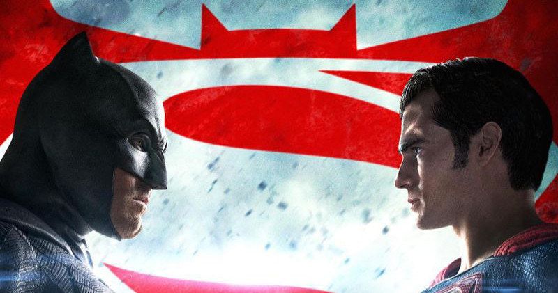 Batman v Superman Director Asks 'Who Will Win?' in New Video