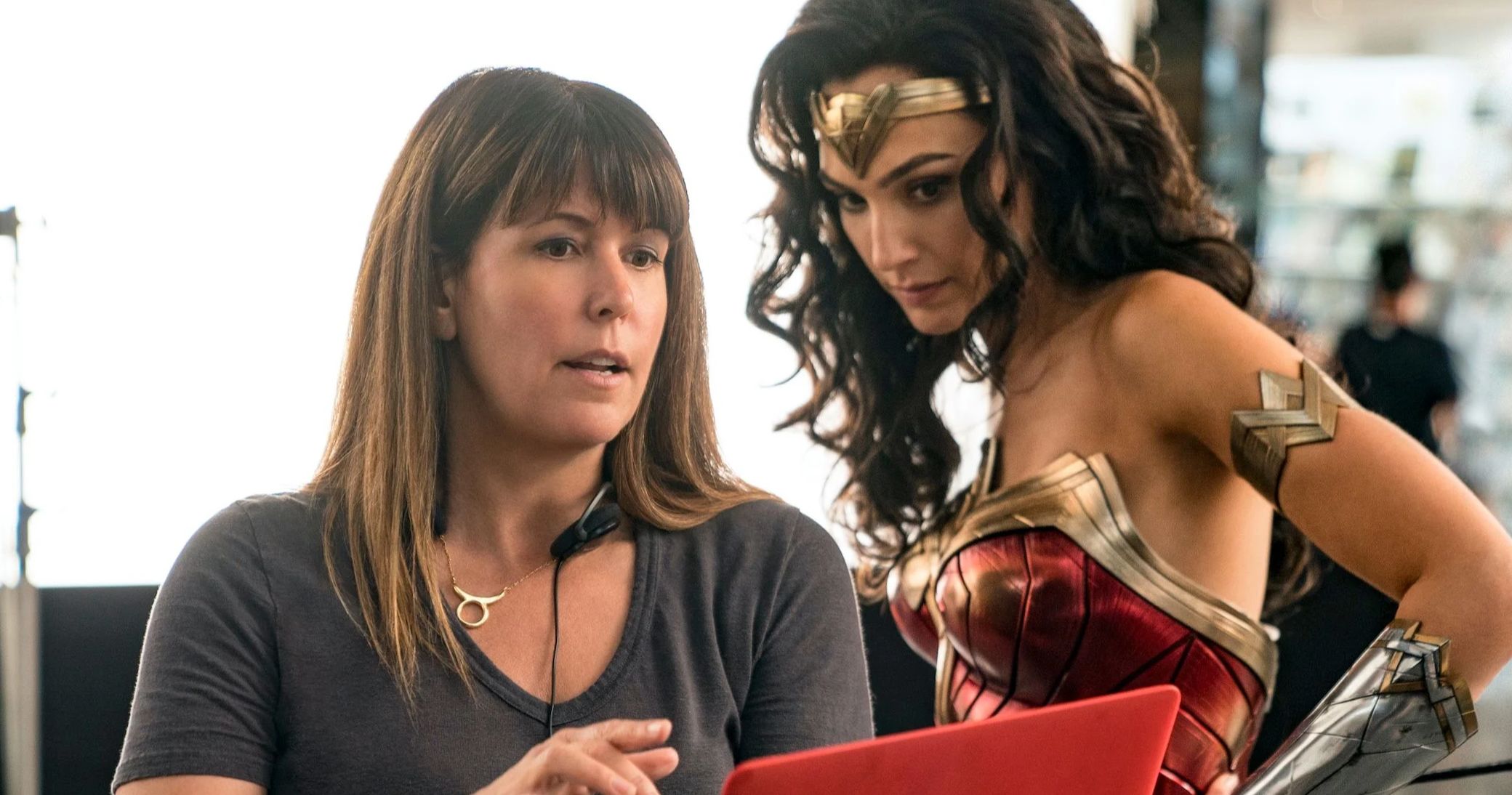 Wonder Woman 1984 Director Shares Thoughts on HBO Max Streaming Debut