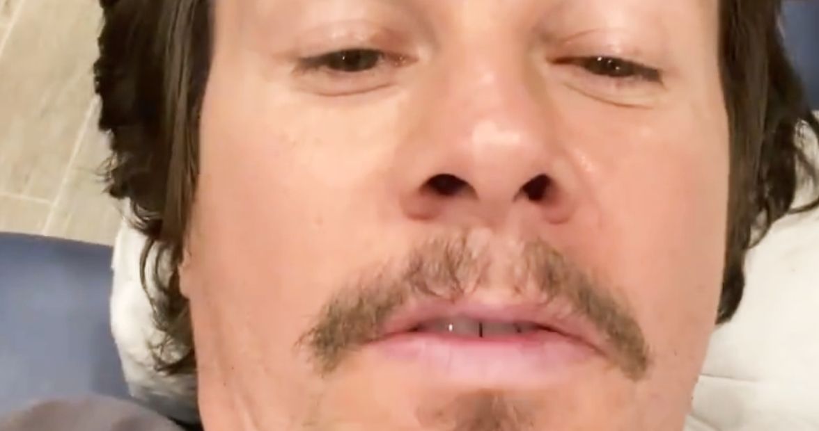 Mark Wahlberg Is Almost Unrecognizable After Weight Gain in First Father Stu Set Photos