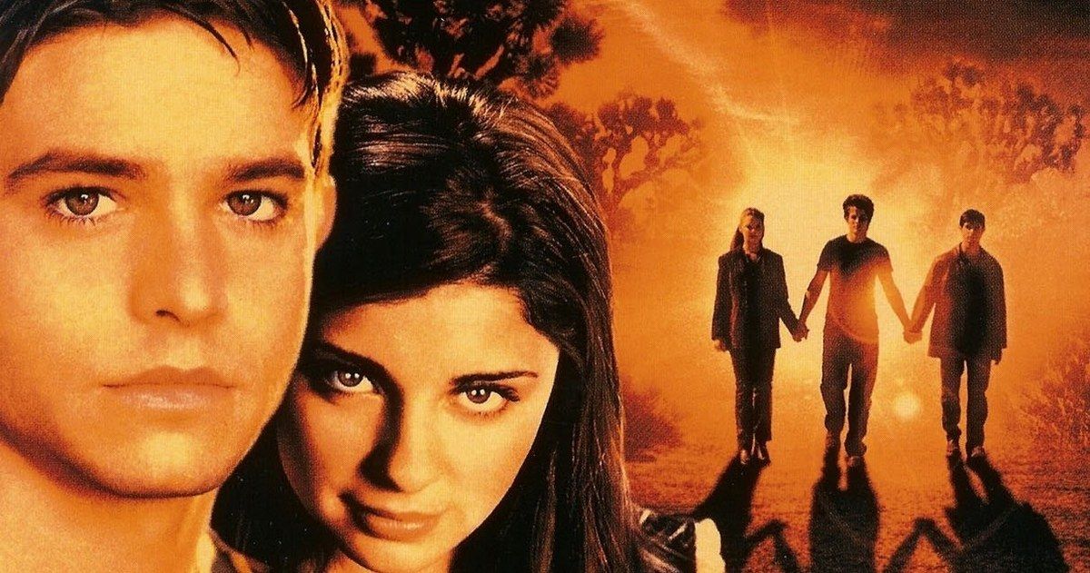 Roswell Reboot Is Happening at The CW