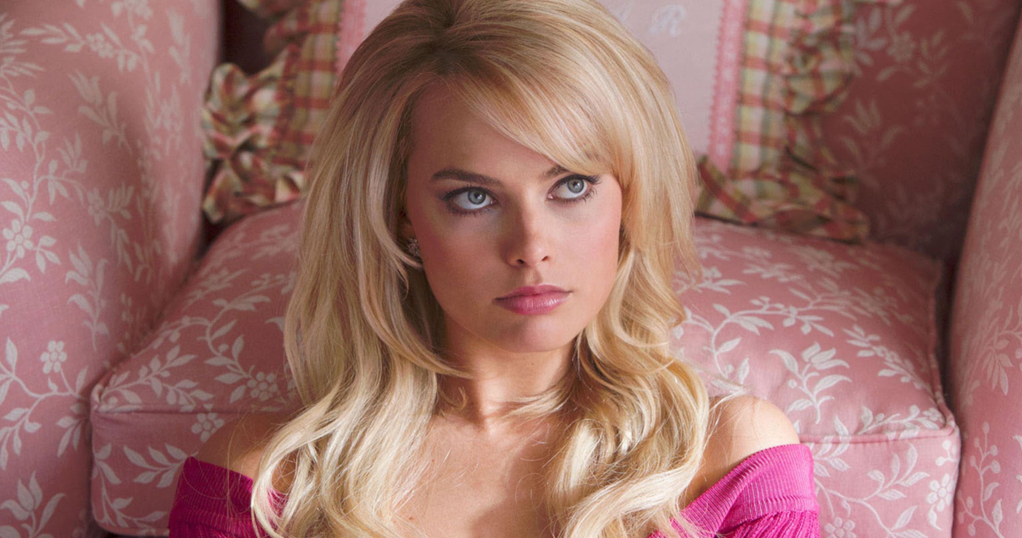 Margot Robbie's Barbie Movie Confirms Director Greta Gerwig, Eyes a 2023 Release