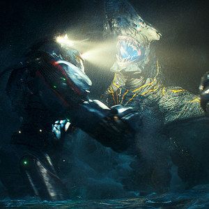 Two Pacific Rim 'Monster Big Fight' Photos