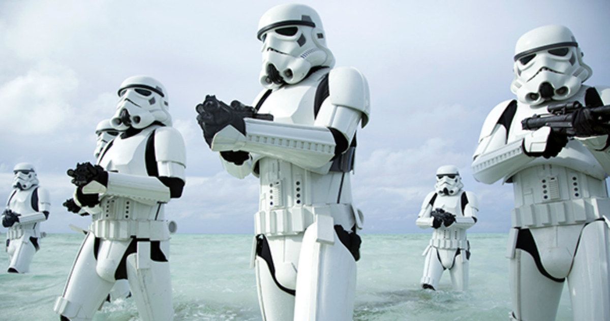 16 Star Wars: Rogue One Photos Have Stormtroopers Attacking the Beach