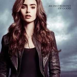 Lily Collins Introduces Third The Mortal Instruments: City of Bones Trailer