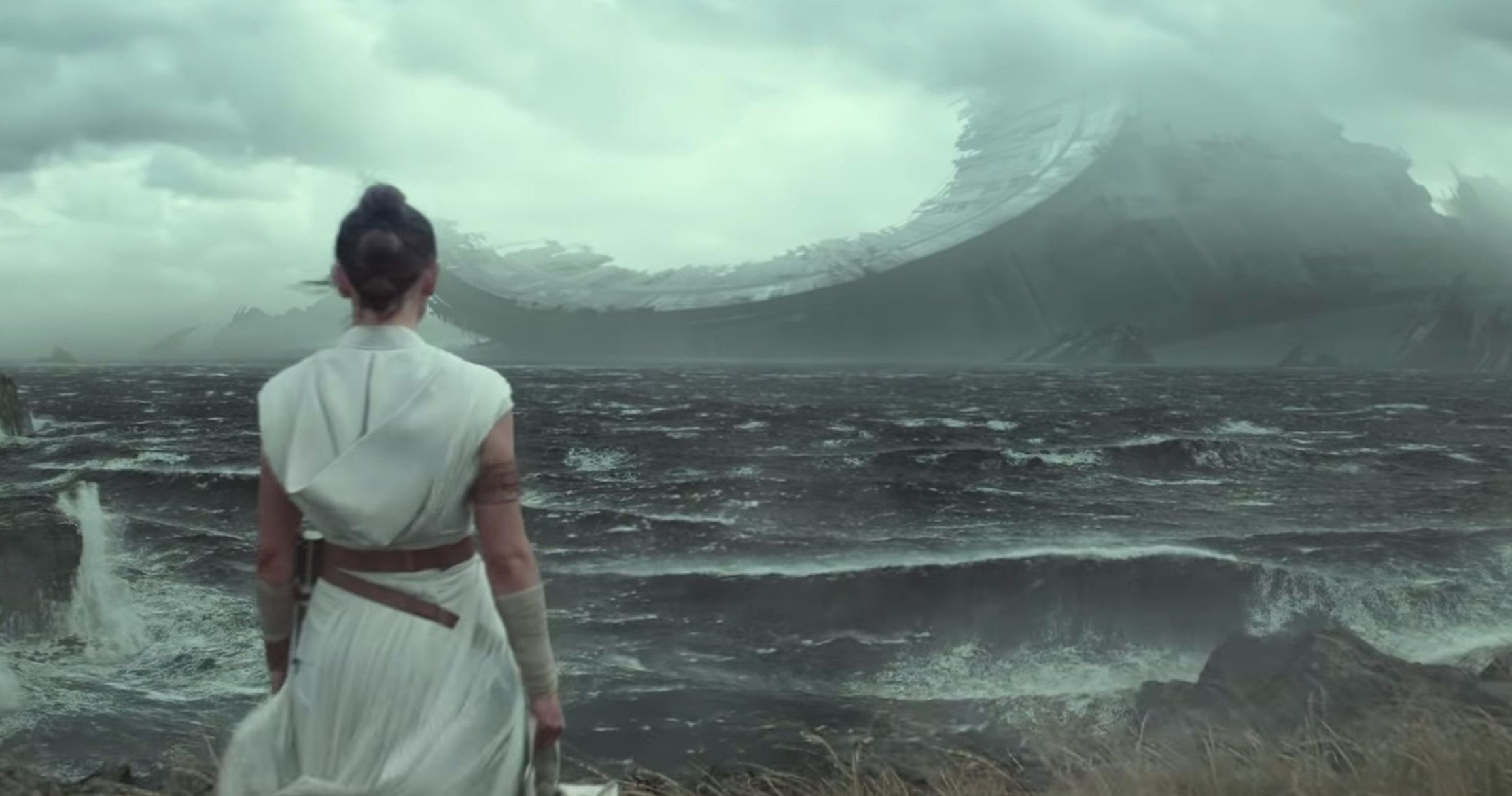 What's Really Going on with the Death Star in Rise of Skywalker?