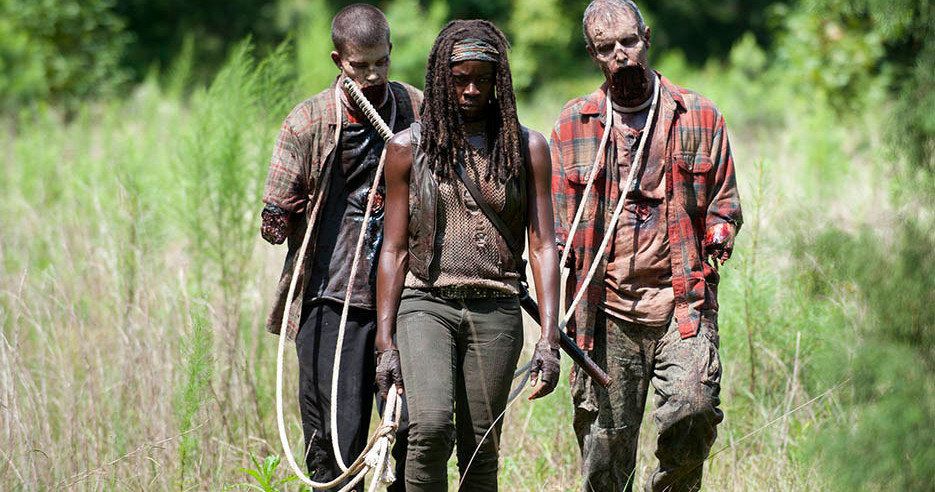 The Walking Dead: Two New Season 4 Photos with Michonne and Carl