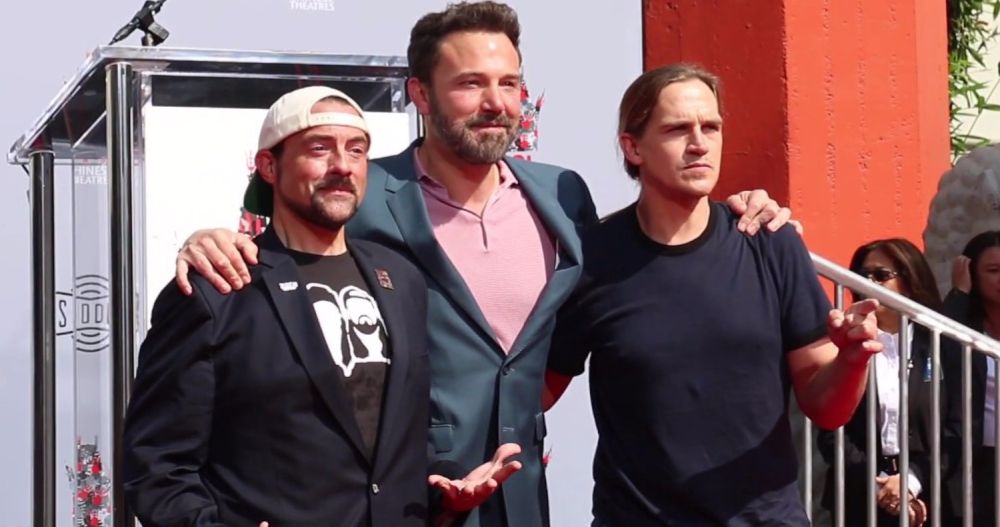 Watch Ben Affleck Honor Kevin Smith at Jay &amp; Silent Bob TCL Handprint Ceremony