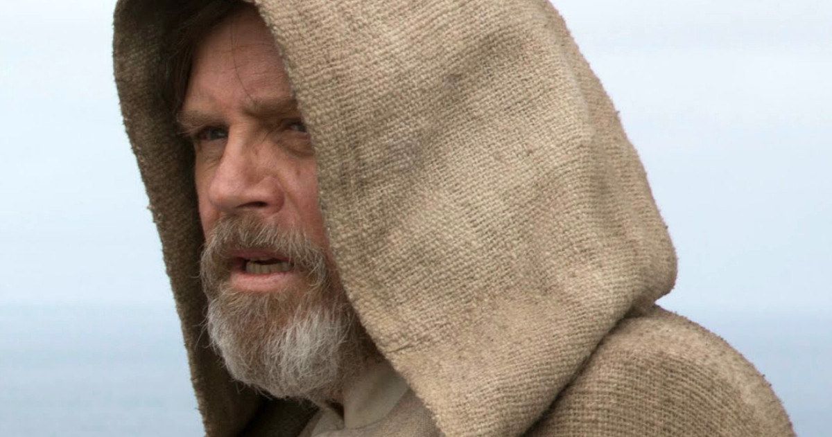 Luke Skywalker's First Words in Star Wars 8 Raise New Questions