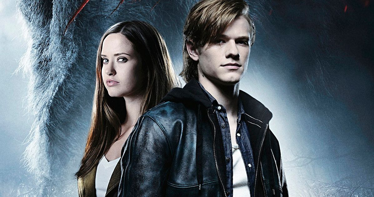 Wolves Clip Starring Lucas Till and Jason Momoa | EXCLUSIVE
