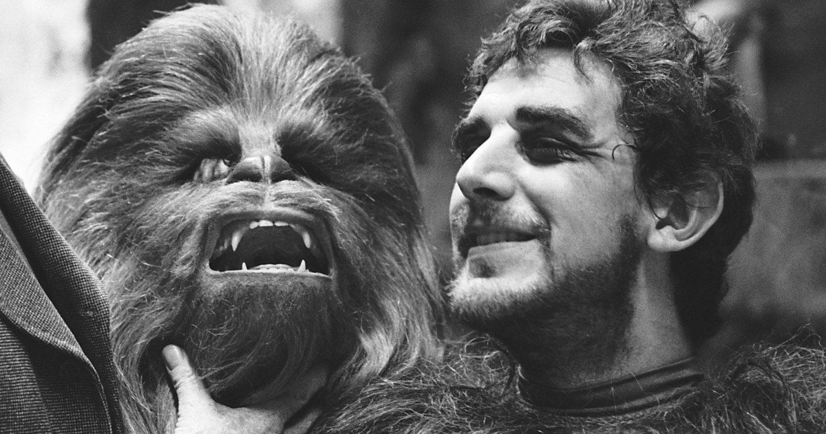 Peter Mayhew, Chewbacca in Star Wars, Dies at 74