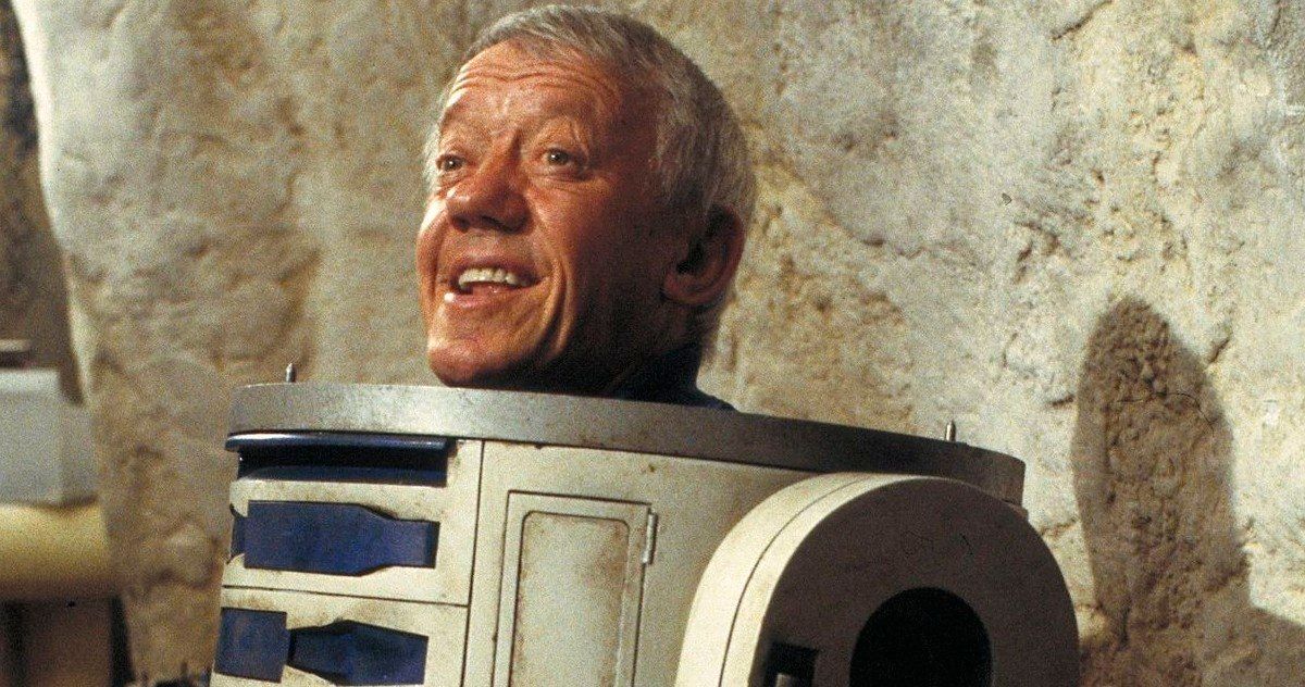 R2-D2 Actor Remembered as Star Wars Stars Pay Tribute to Kenny Baker
