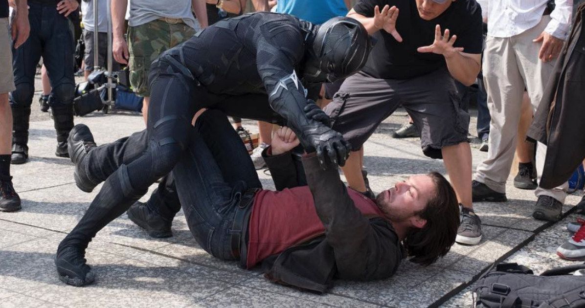 Black Panther Vs Winter Soldier in New Civil War Photo &amp; Art