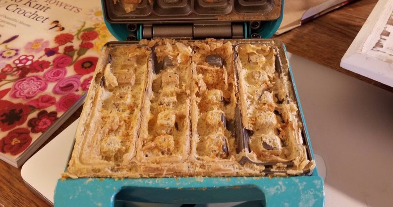 Amazon Reselling a Used Waffle Maker with Food Stuck Inside Is a Real-Life Horror Movie