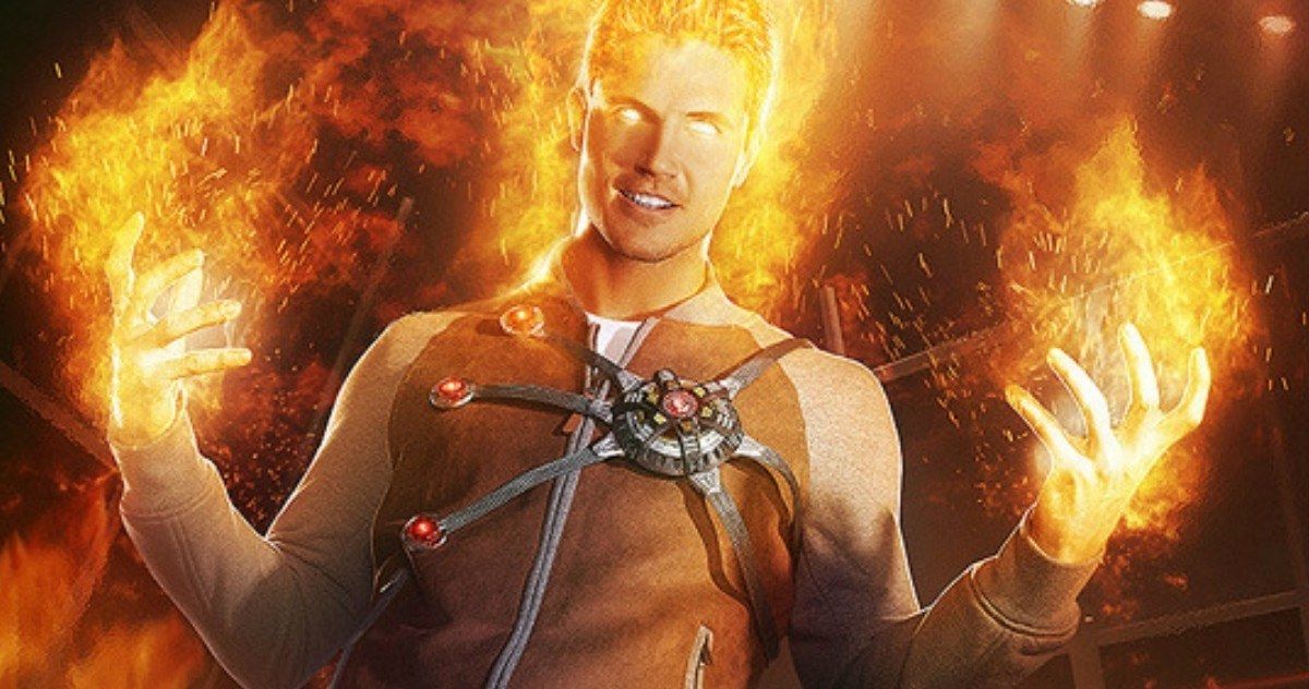 Robbie Amell Teases His Return as Firestorm in The Flash