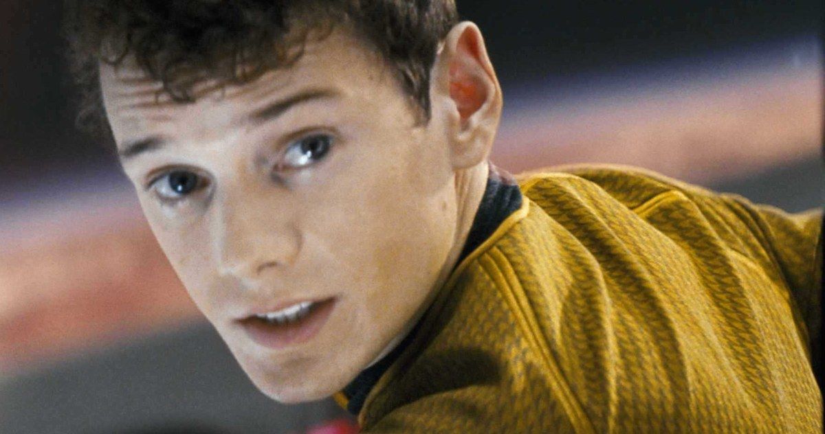 Zoe Saldana Pays Tribute to Star Trek Co-Star Anton Yelchin