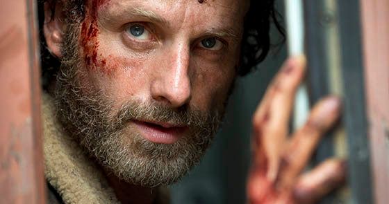 Rick Grimes Escapes in First The Waliking Dead Season 5 Photo
