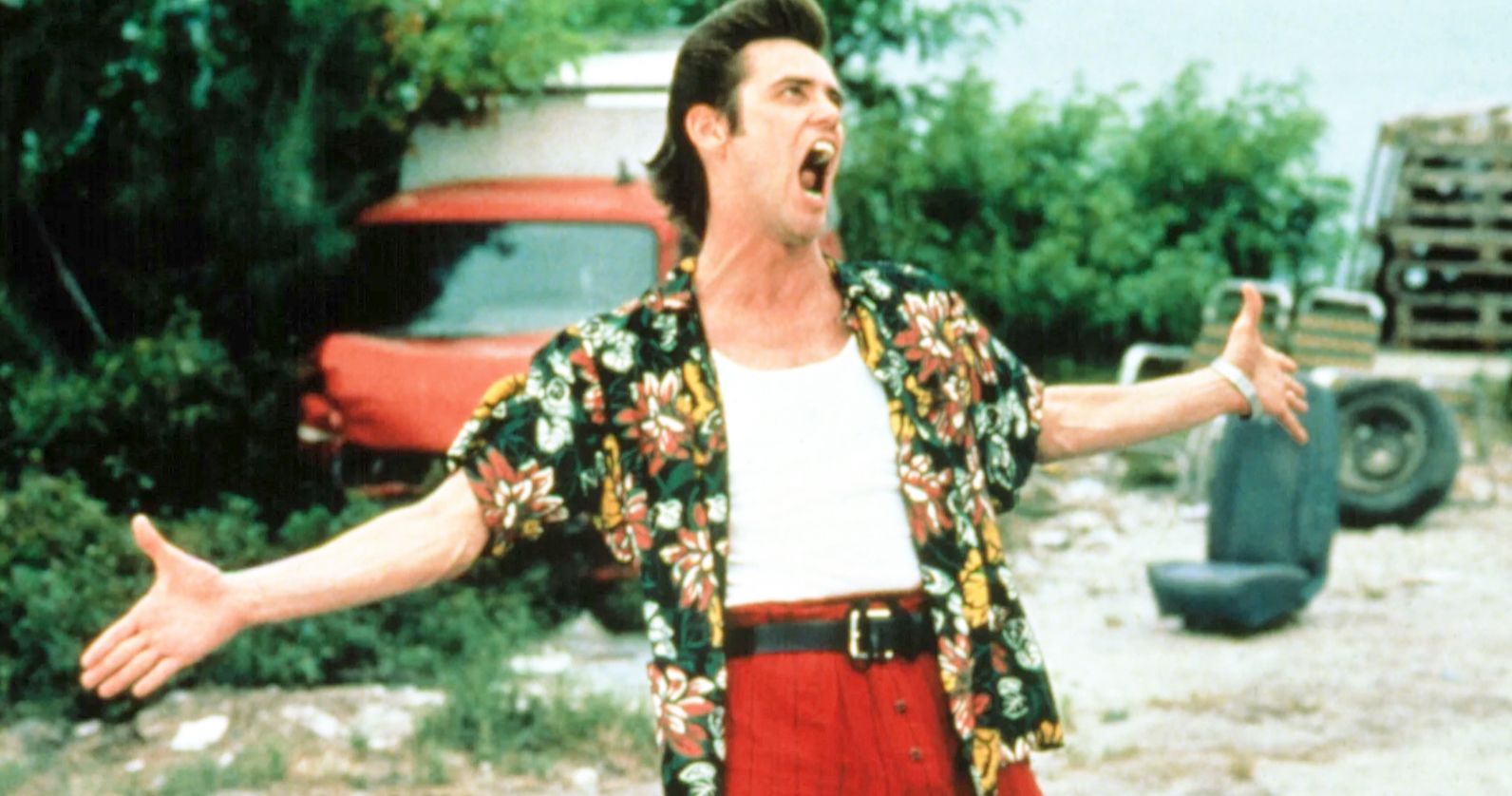 Ace Ventura 3 Planned at Amazon for Theatrical Release, But Will Jim Carrey Return?