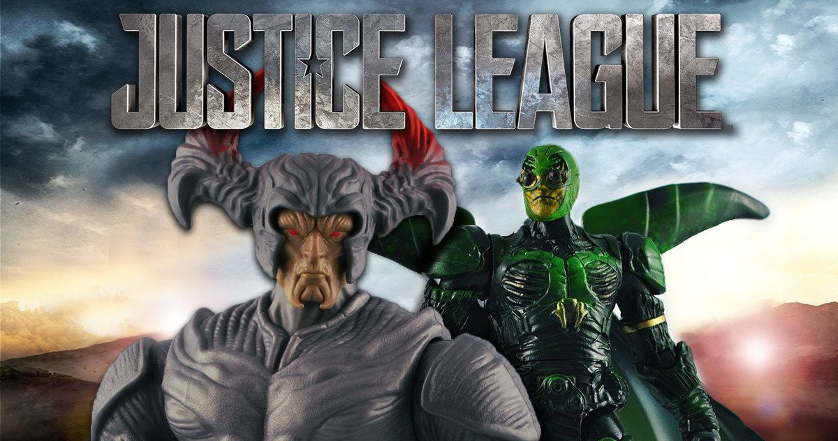 Justice League Unboxing Video Reveals Cool New DC Toys