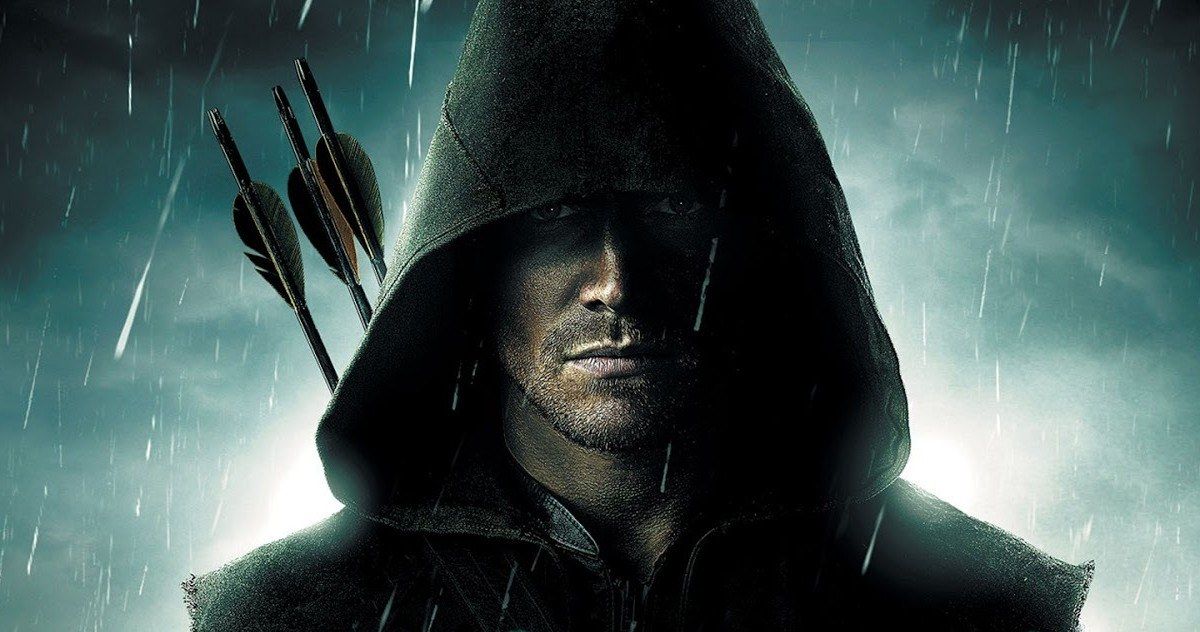 Stephen Amell Confirms He Will Not Appear as Arrow in Batman v Superman