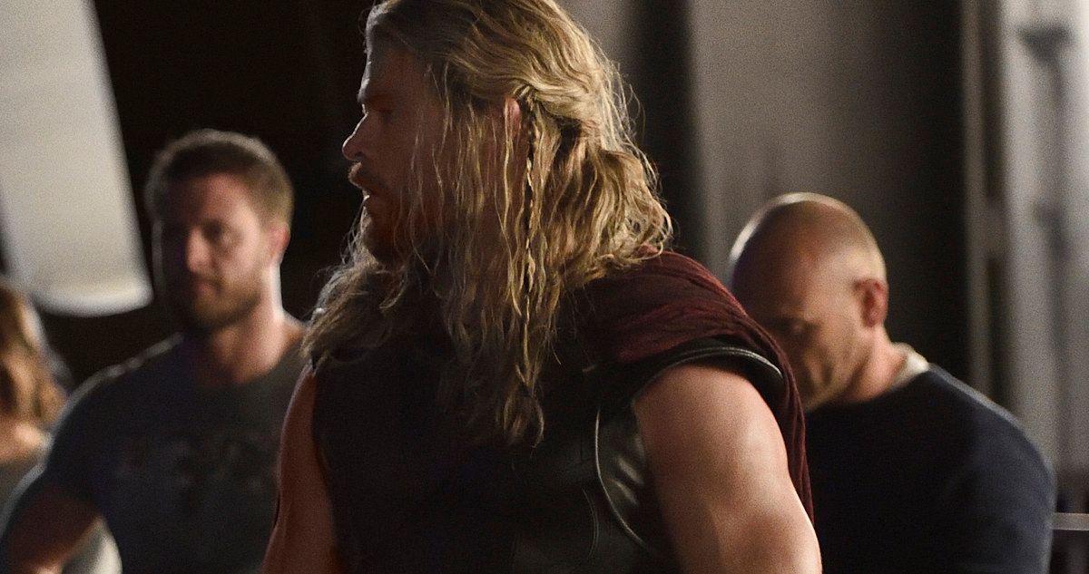 First Thor: Ragnarok Photo Arrives with Official Story Details