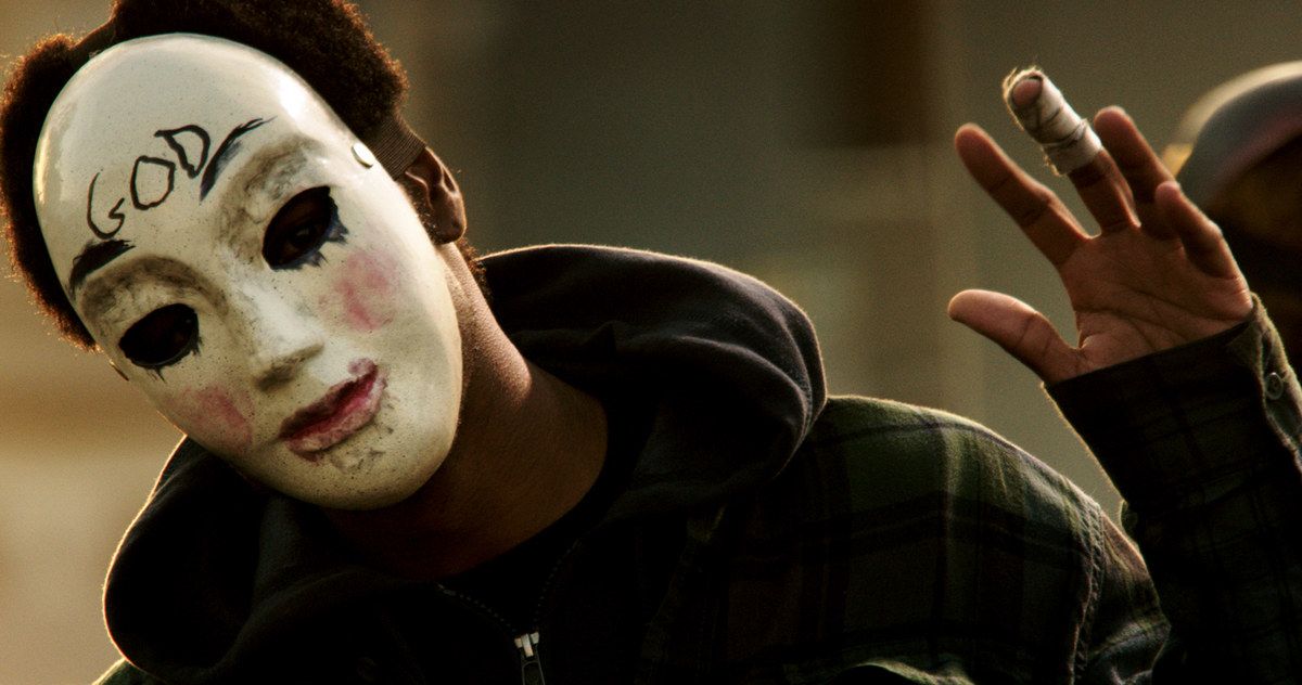 A Hero Hits the Streets in Over 15 New Purge: Anarchy Photos