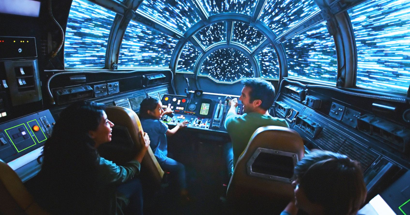 Star Wars: Galaxy's Edge Called a Flop as Disneyland Slashes Employee Hours?