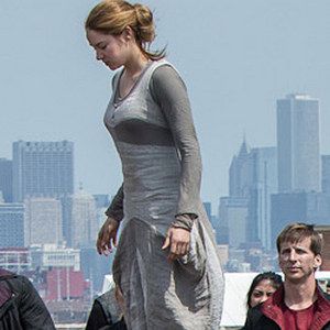 Shailene Woodley Gets Initiated in Latest Divergent Photo
