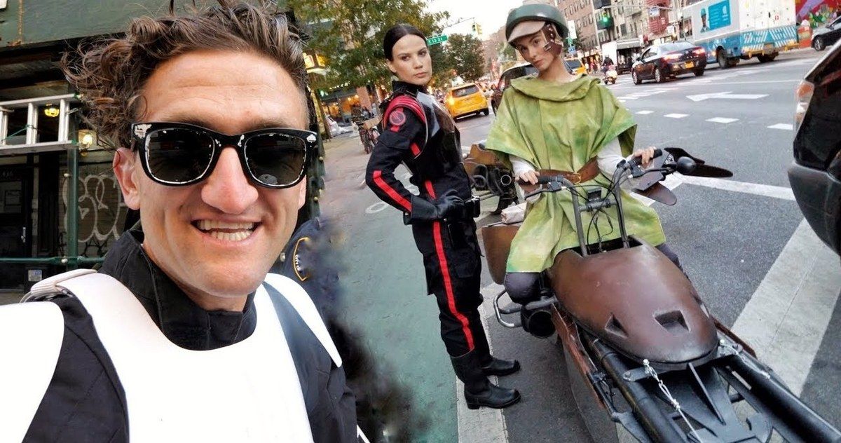 Real-Life Star Wars Speeder Bike Costumes Win Halloween