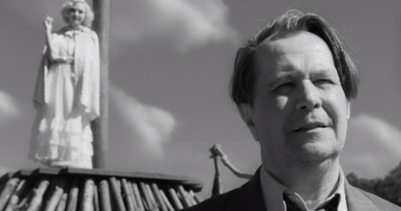 Mank Trailer: David Fincher Takes on the Making of Citizen Kane for Netflix