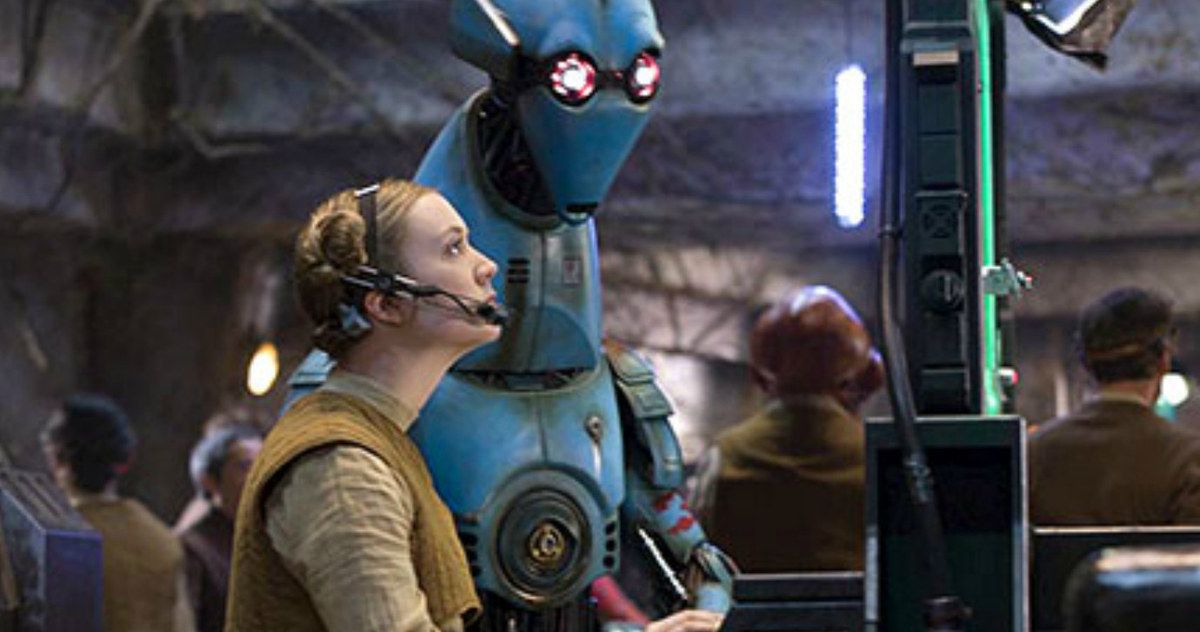 Star Wars 7 First Look at Carrie Fisher's Daughter Billie Lourd
