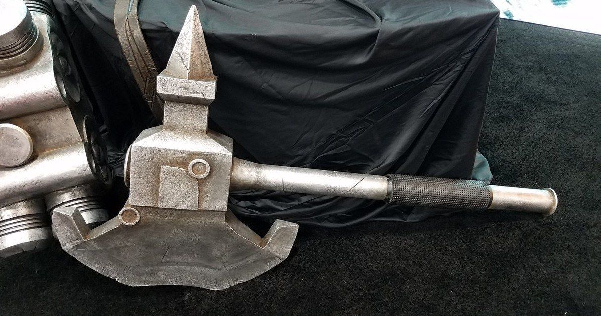 Thor 3 Planet Hulk Gladiator Armor Unveiled at Comic-Con