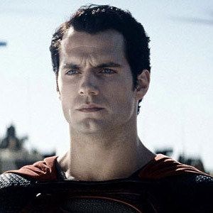 Man of Steel Photo Reveals New Look at Henry Cavill as Superman