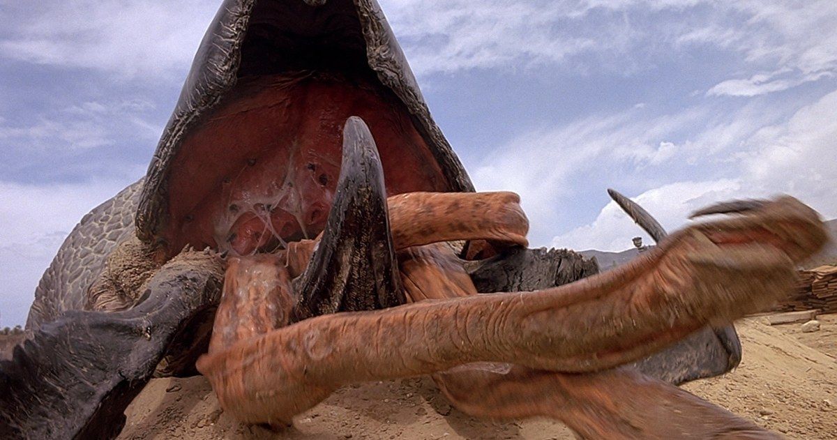 Tremors TV Show Is Still Happening Promises Kevin Bacon