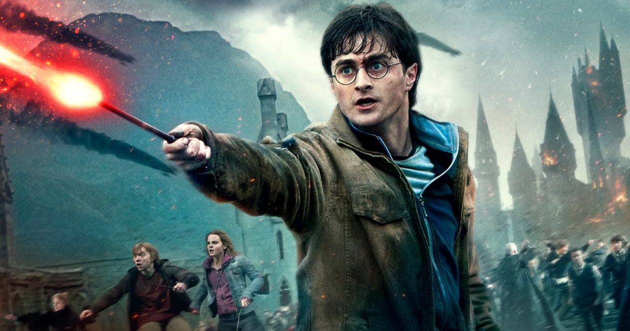 Daniel Radcliffe Talks Wand Breaking and the Problem with Monkeys on Harry Potter Set