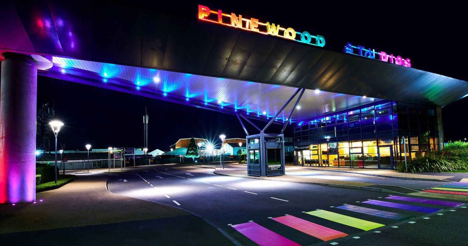 Disney Signs 10 Year Deal with Pinewood Studios