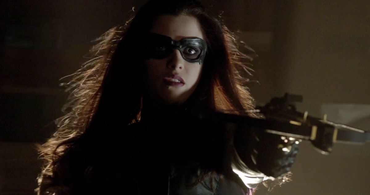 Arrow: The Huntress Returns for Season 2