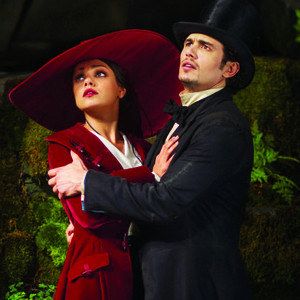 Oz: The Great and Powerful Photos Hint at a Romance Between James Franco and Mila Kunis