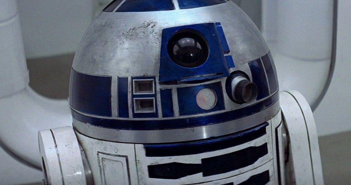 Original R2-D2 Sells for $2.76 Million at Star Wars Auction