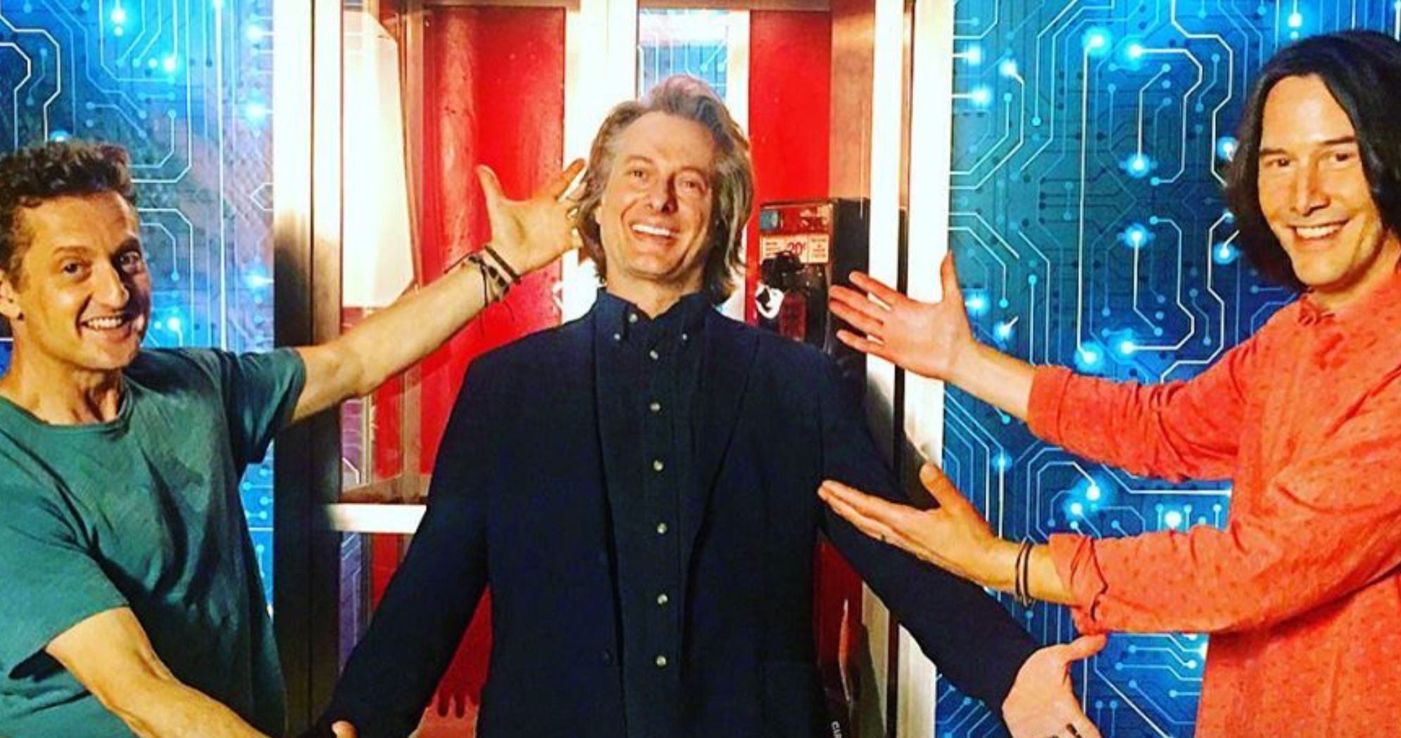 Bill &amp; Ted 3 Photo Reunites Keanu Reeves and Alex Winter in the Circuits of Time