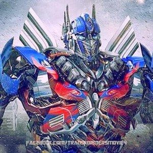 First Look at the New Optimus Prime in Transformers: Age of Extinction Poster