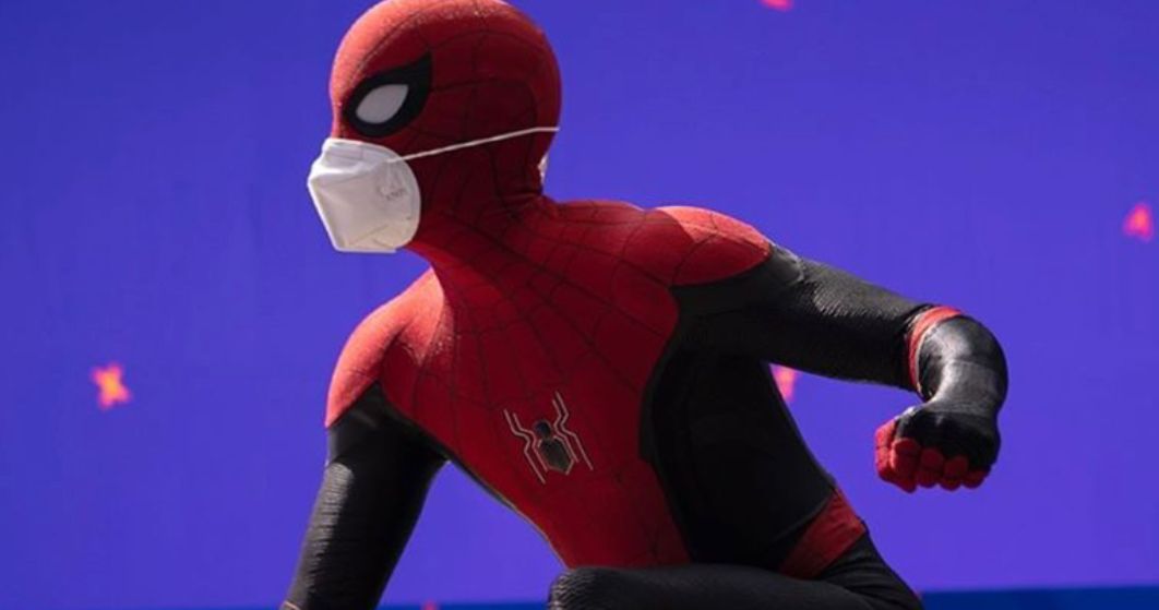 First Spider-Man 3 Image Has Tom Holland Double-Masked and Ready to Swing