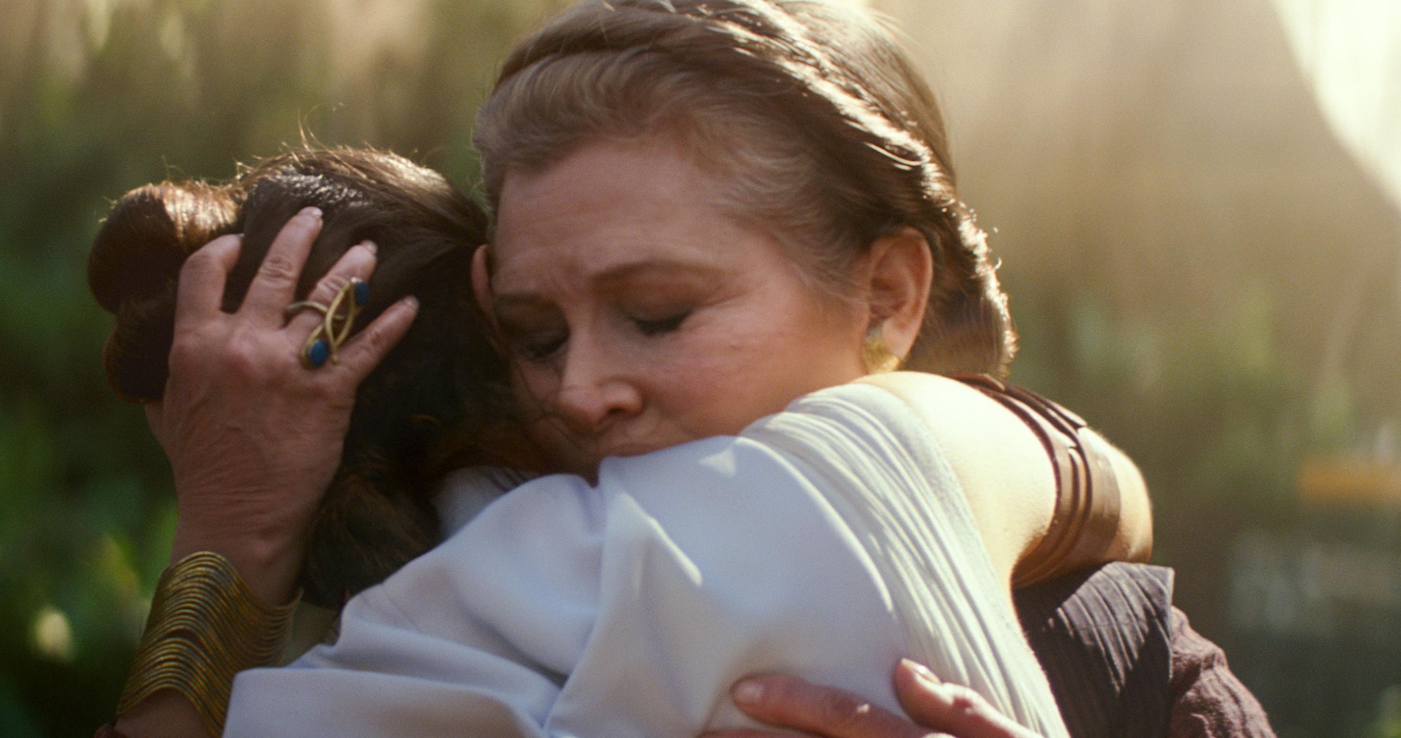Carrie Fisher's Naughty Whisper in That Long Rise of Skywalker Hug Revealed