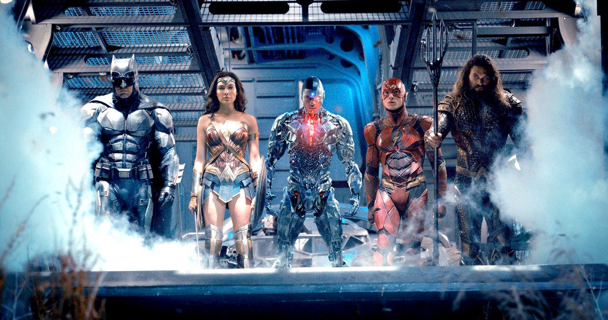 International Justice League Trailer Has That Team Shot You Wanted