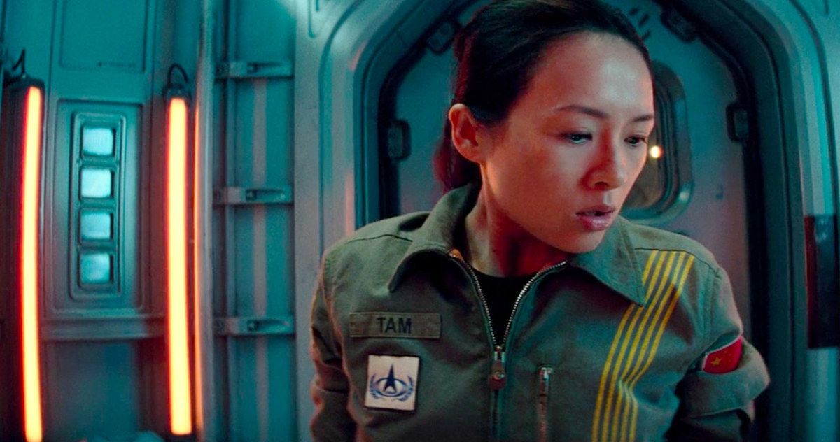 The Cloverfield Paradox Blu-ray Clip Dives Into the Water with Zhang Ziyi
