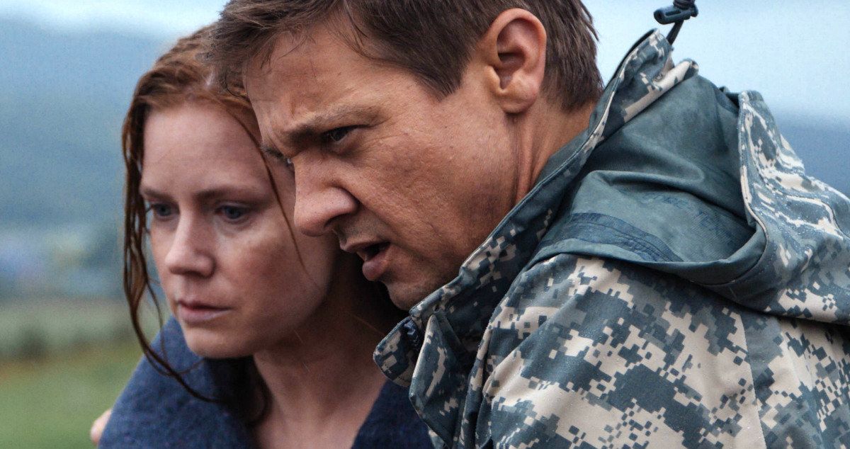 Arrival Review: It's the Anti-Independence Day