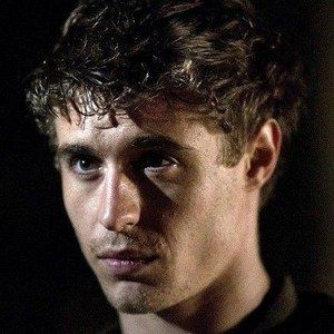 The Host Photos with Max Irons and William Hurt